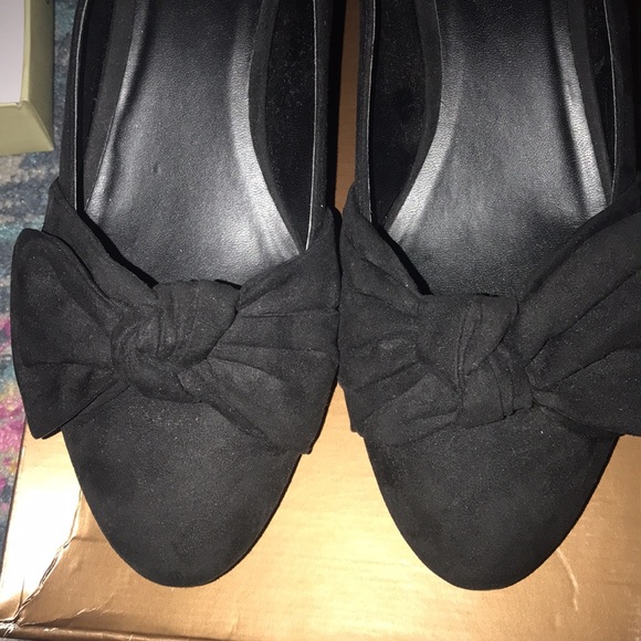New black short heel shoes with side bow - Picture 2 of 9